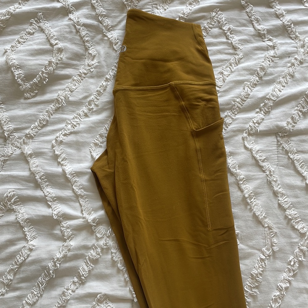 Lululemon high rise leggings with pockets